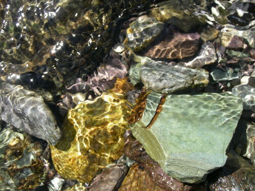 steine-im-bergbach-4-45622146bf7aedcb4839.jpeg