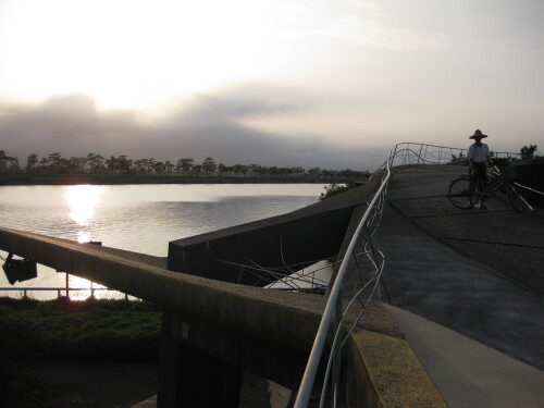 radfahrer-am-dong-shan-fluss-8036f6fc5a8d800ca10a.jpeg