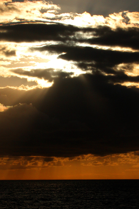 abendwolken-uber-dem-meer-7730.jpeg