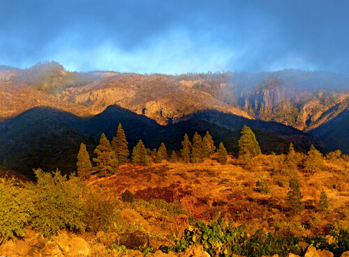 gebirgslandschaft-im-abendlicht-auf-tenerife-12200.jpeg