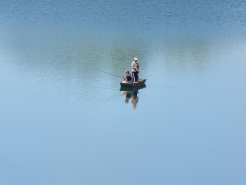 das-gluck-des-anglers-ist-die-anglerruhe-14060.jpeg