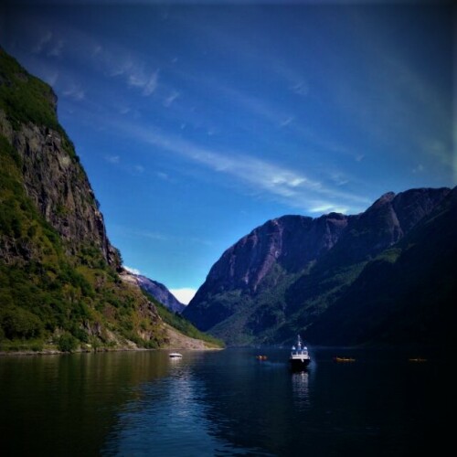 blick-in-den-geiranger-fjord-201307884b8a7bd6fcecd.jpeg