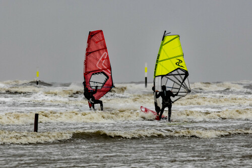surfen-bei-rauher-nordsee-19931.jpeg