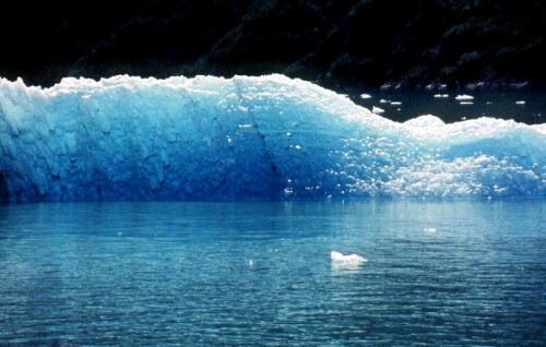 blue-ice-2587e96ea76921aeac9.jpeg